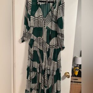 Anthropologie Green and Black Geometric Long Sleeve Dress